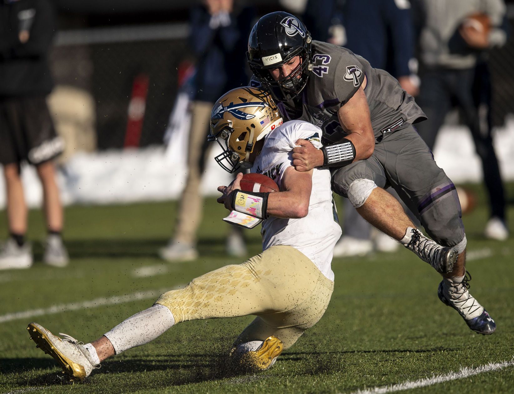 112419-s3-dc-football 01.jpg
